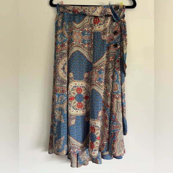 Zara Dresses & Skirts - Beautiful Paisley Print Women's Maxi Skirt with Sash & Wood Button Details